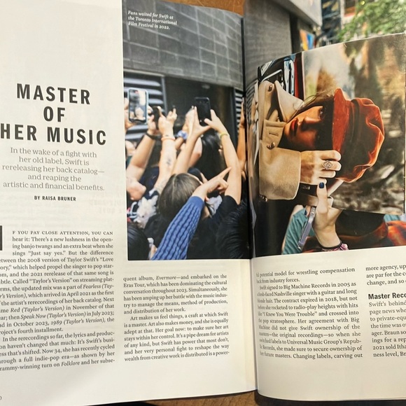 Taylor Swift time & quiz book  Coffee Table Book bundle - Picture 16 of 16